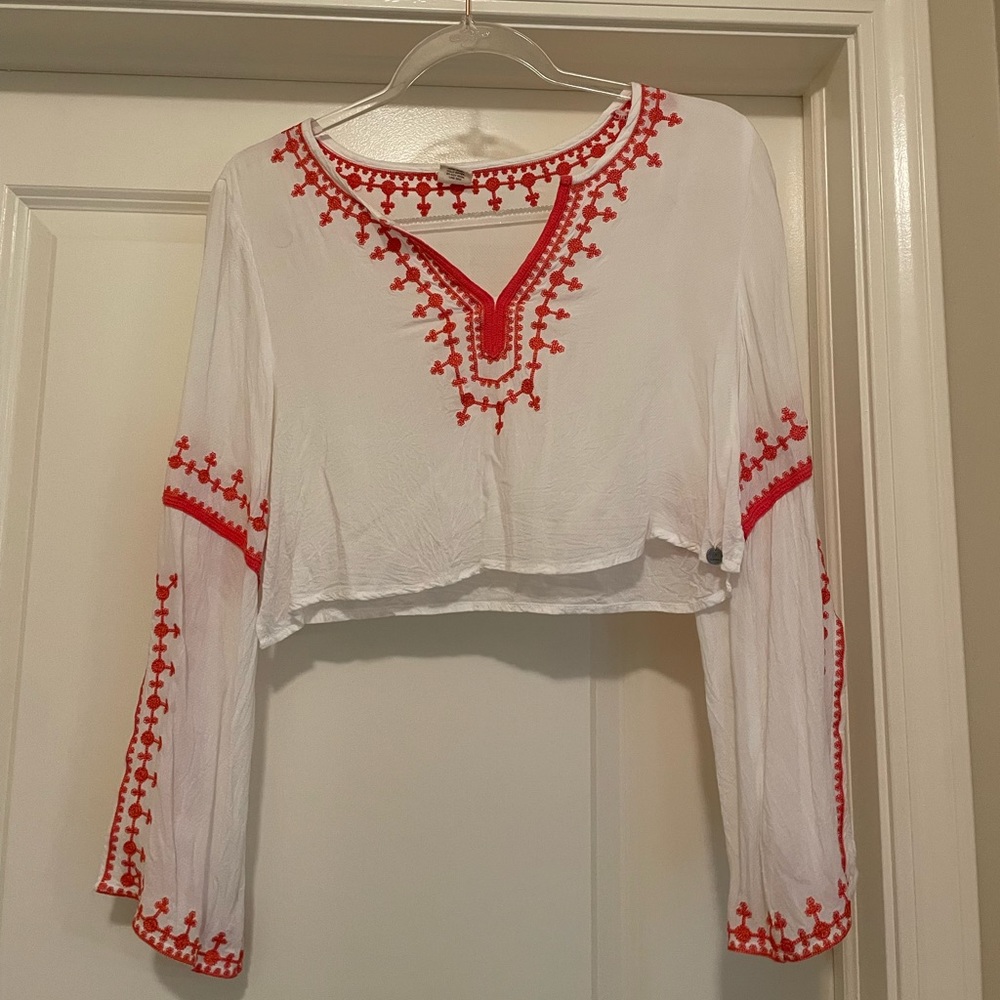 MORA Crop Top